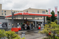 SPAR Express mit AVIA Tankstelle Weggis